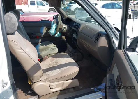 1999 Toyota Tacoma from USA, damaged, VIN 4TAVL52N1XZ523726